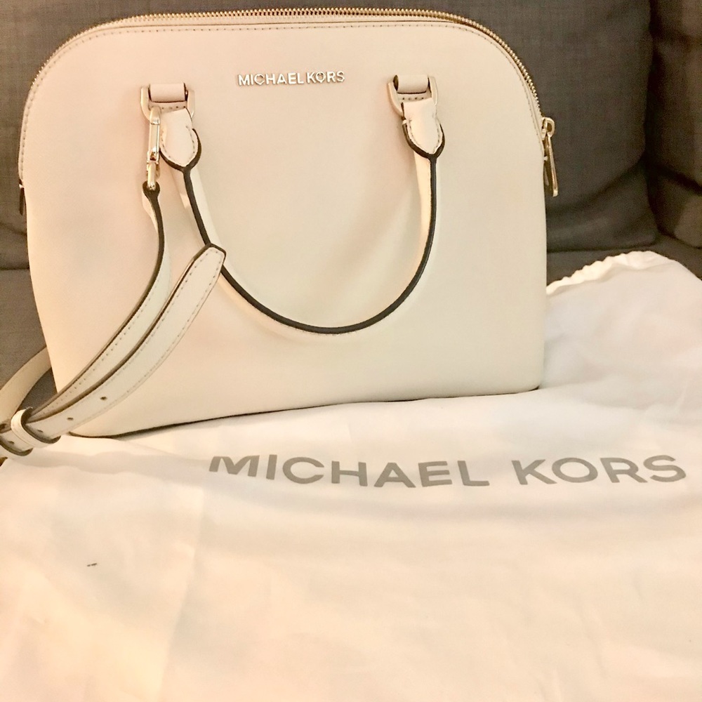 NWOT MK bag